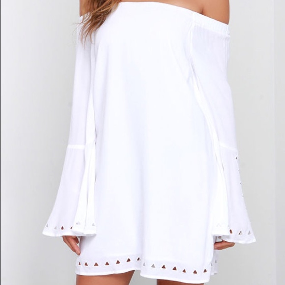 CANYON ECHO IVORY LONGSLEEVE OFF-THE-SHOULDER